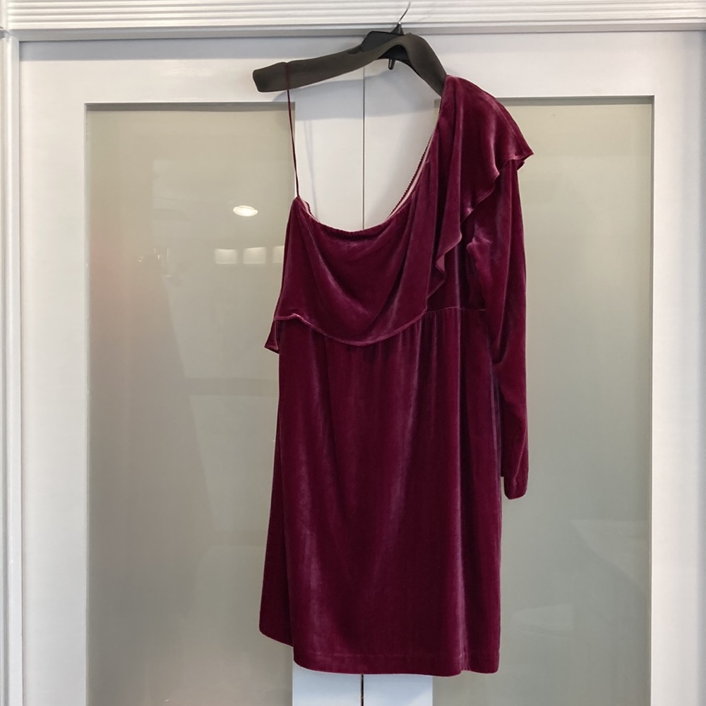 Nicole Miller Collection Silk Velvet One Shoulder Ruffle Cocktail Dress - Picture 3 of 4